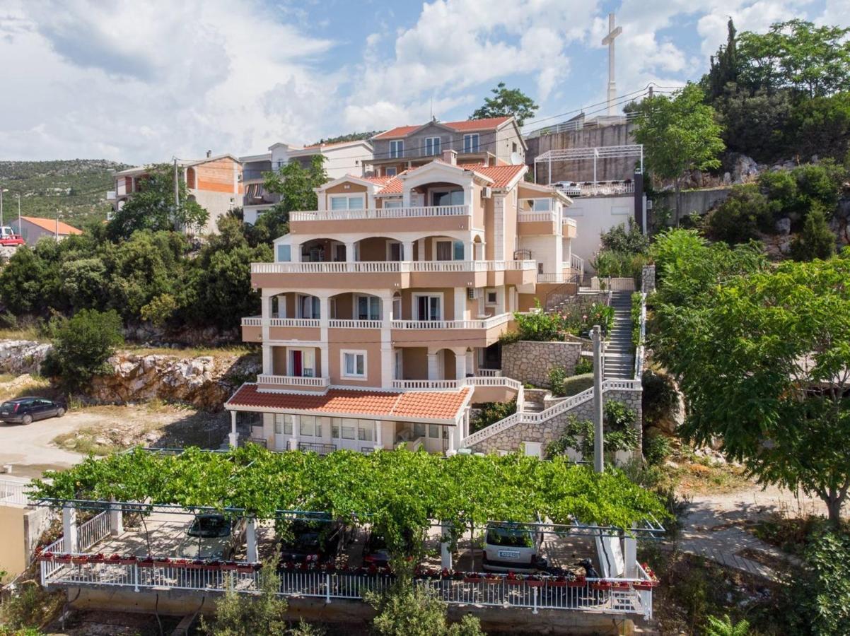 Apartments Bona Neum Eksteriør bilde